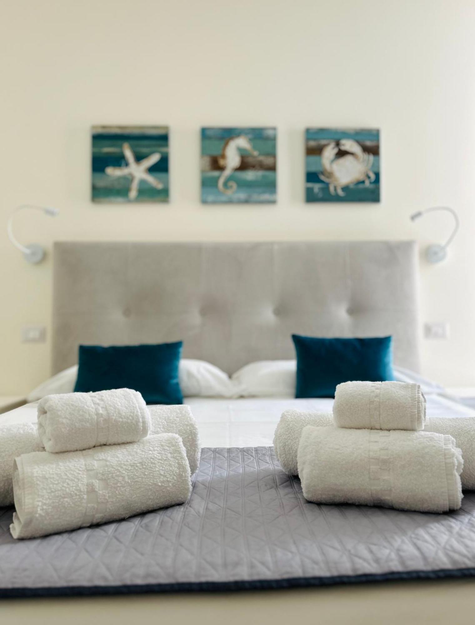 B&B Casa di Emma Porto Cesareo Bagian luar foto