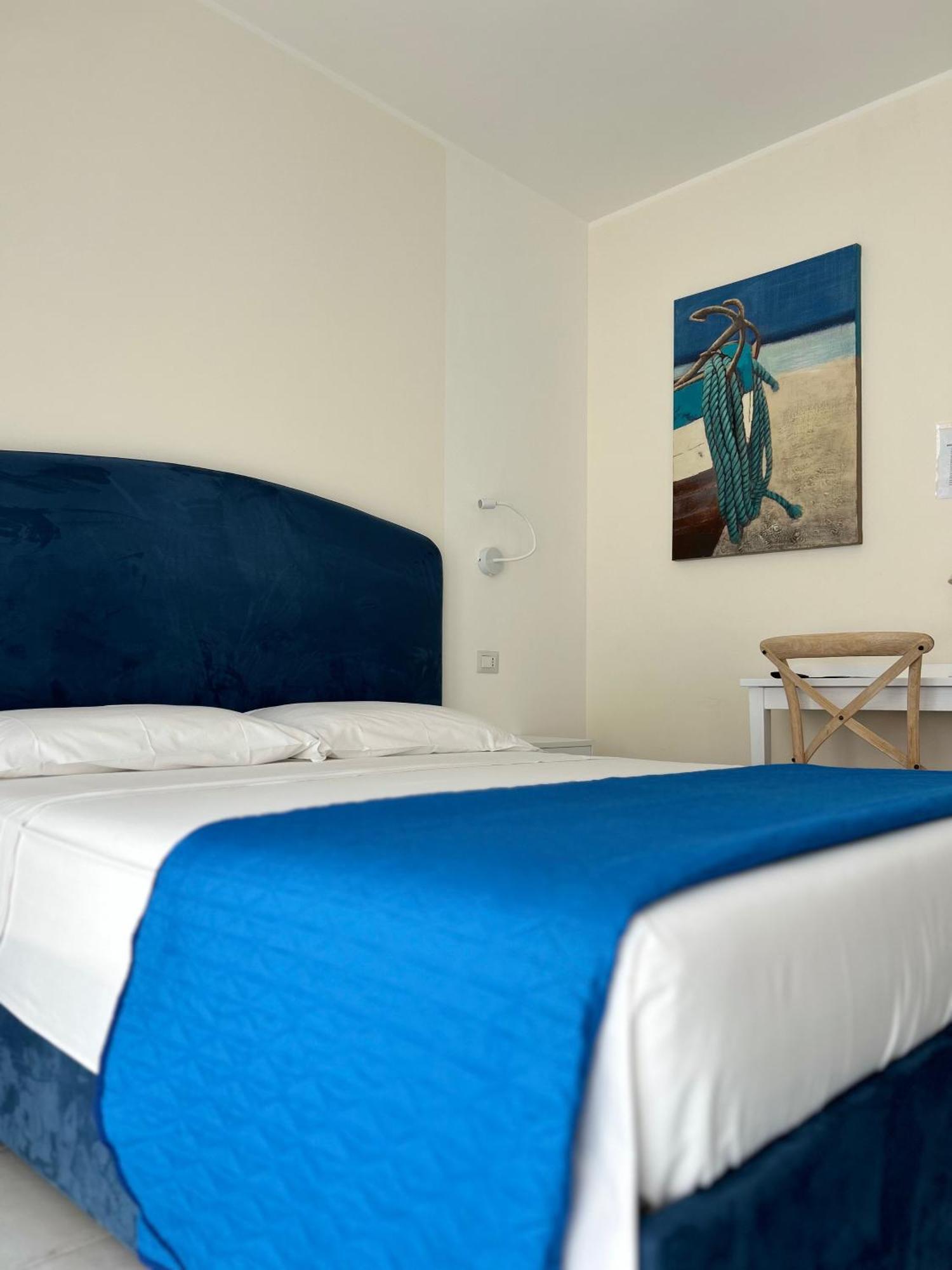 B&B Casa di Emma Porto Cesareo Bagian luar foto